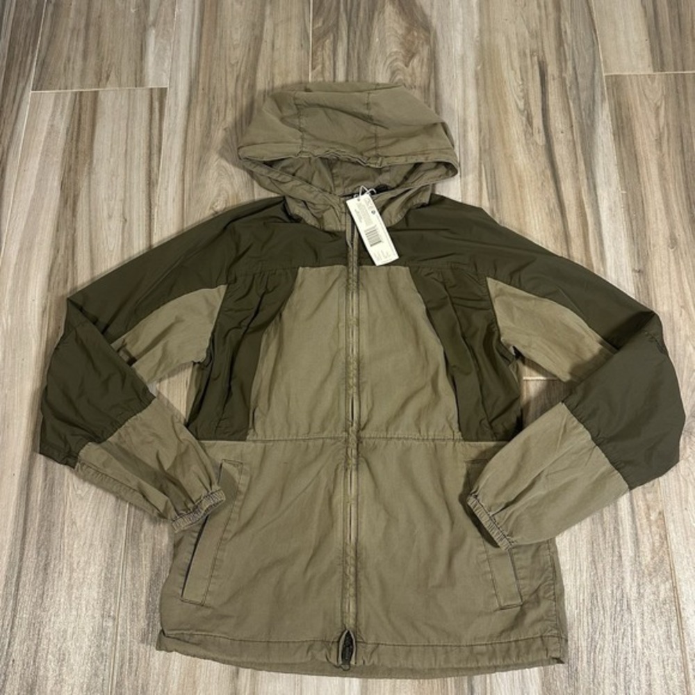 Outerknown Jacket men's  Viento Windbreaker Size Small Army Green Casual outdoor